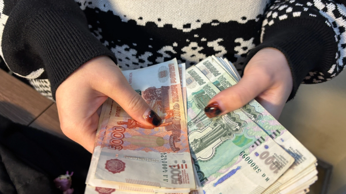 В Воронежской области пенсии и детские пособия за апрель перечислят досрочно