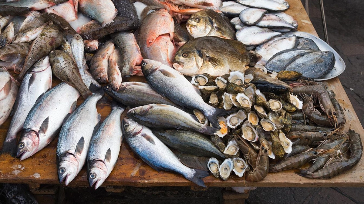 Эта копеечная рыба оказалась намного полезнее форели и семги: скупаю килограммами и делаю заготовки на новый год