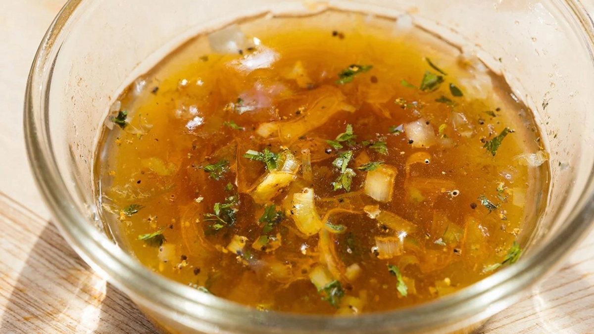 Друг с Кавказа научил готовить реально самый вкусный соус к шашлыку и пельменям: быстро, просто и хранить можно долго - идеальный вариант