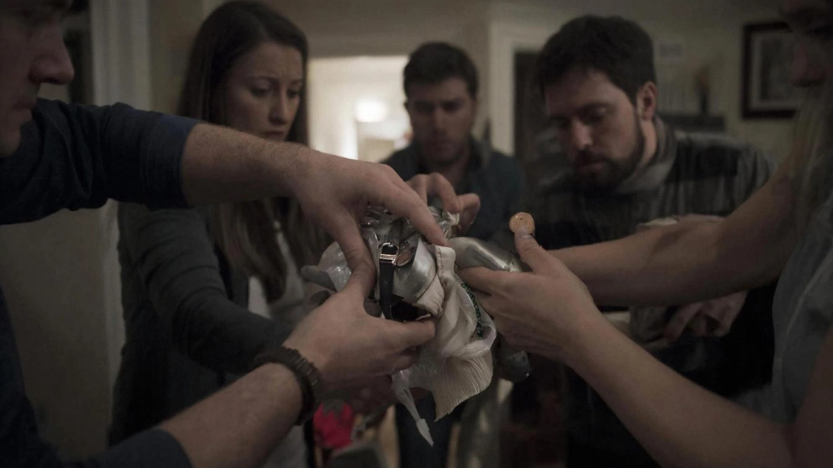 Каких людей нельзя приглашать в свой дом, даже если это очень близкие родственники: цитата Харуки Мураками