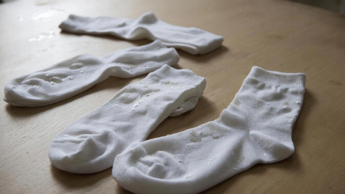 Возвращаю носкам прежнюю белизну за копейки: точно проверенный десятилетиями способ из журнала "Крестьянка"