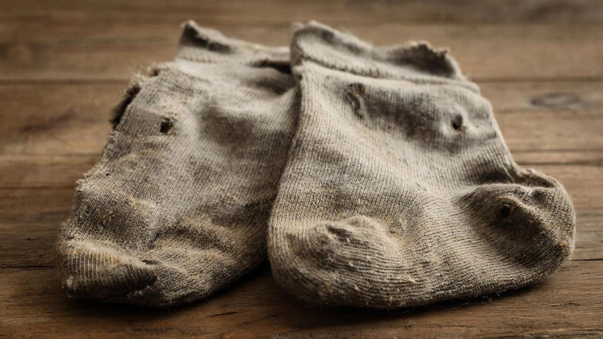 Выбрасывать носки больше не модно: 6 идей, что из них сделать - и для уюта, и для точной экономии