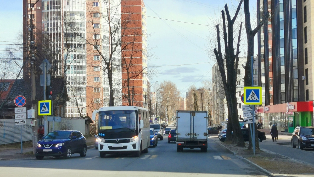 ГАИ назвало 3 простых законных способа усилить яркость фар автомобиля