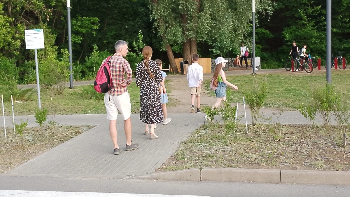 Француженки носят это каждый день: главная обувь весны и лета 2026 года