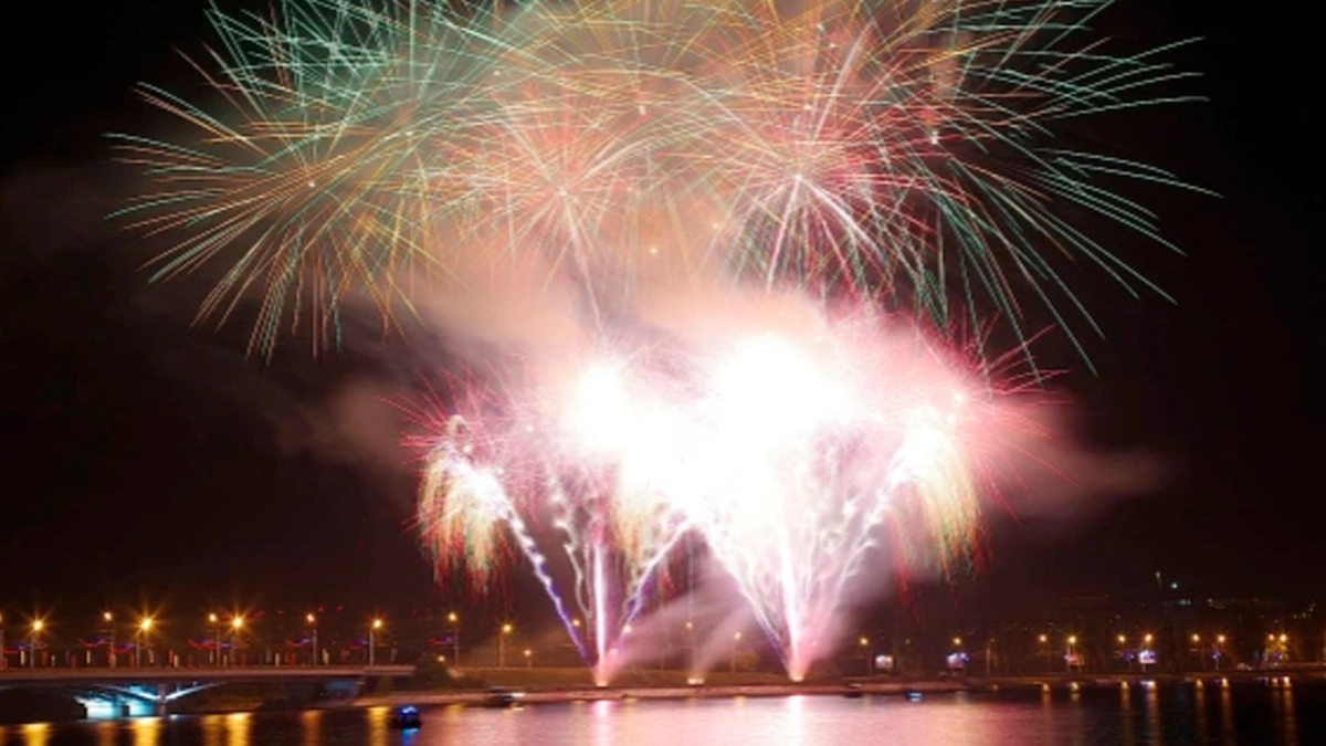 В Воронежской области стоимость салюта на День Победы снизилась до 2 миллионов рублей