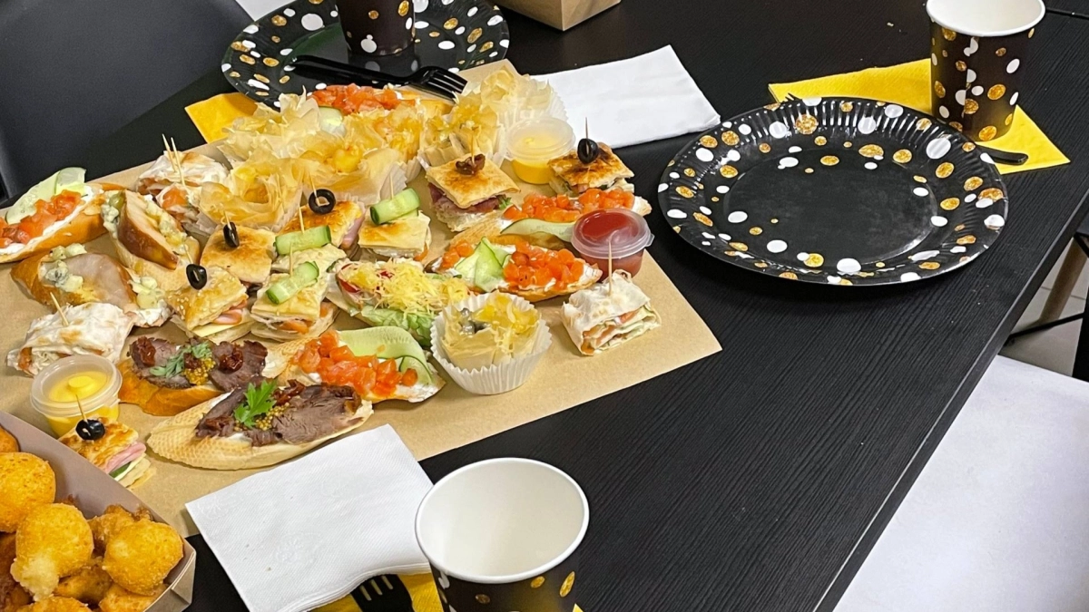 Диетологи назвали пять худших завтраков и чем их заменить