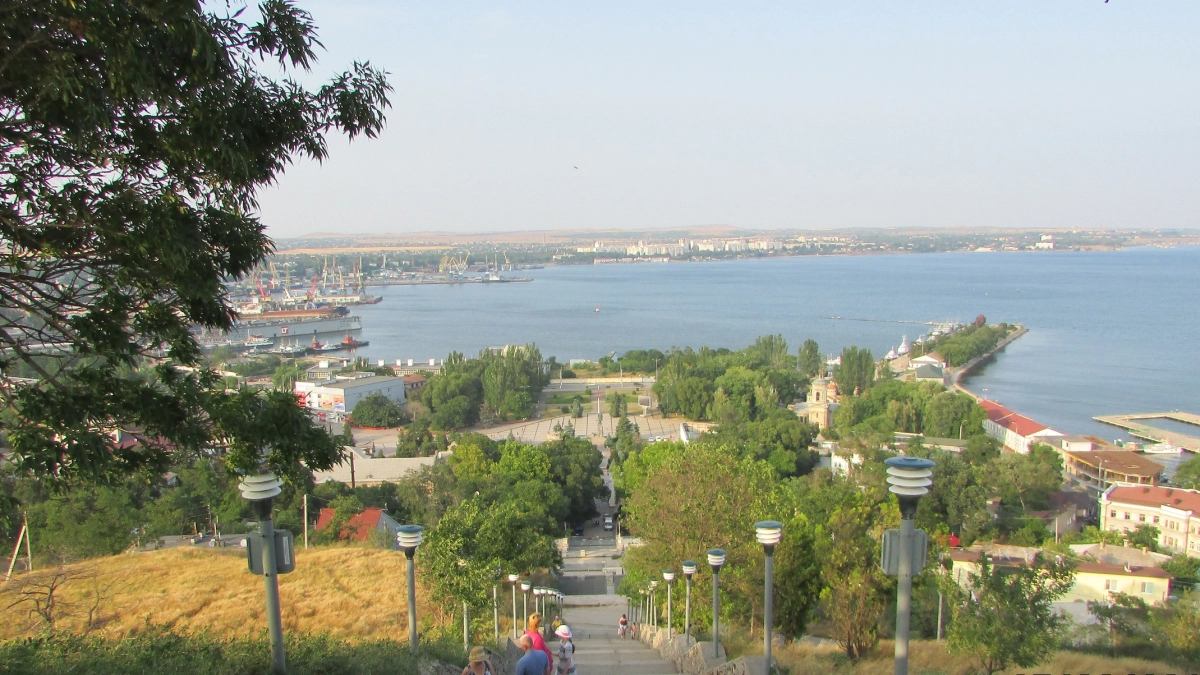 Житель Воронежской области отсудил у анапского отеля полную стоимость путевки из-за разлива мазута