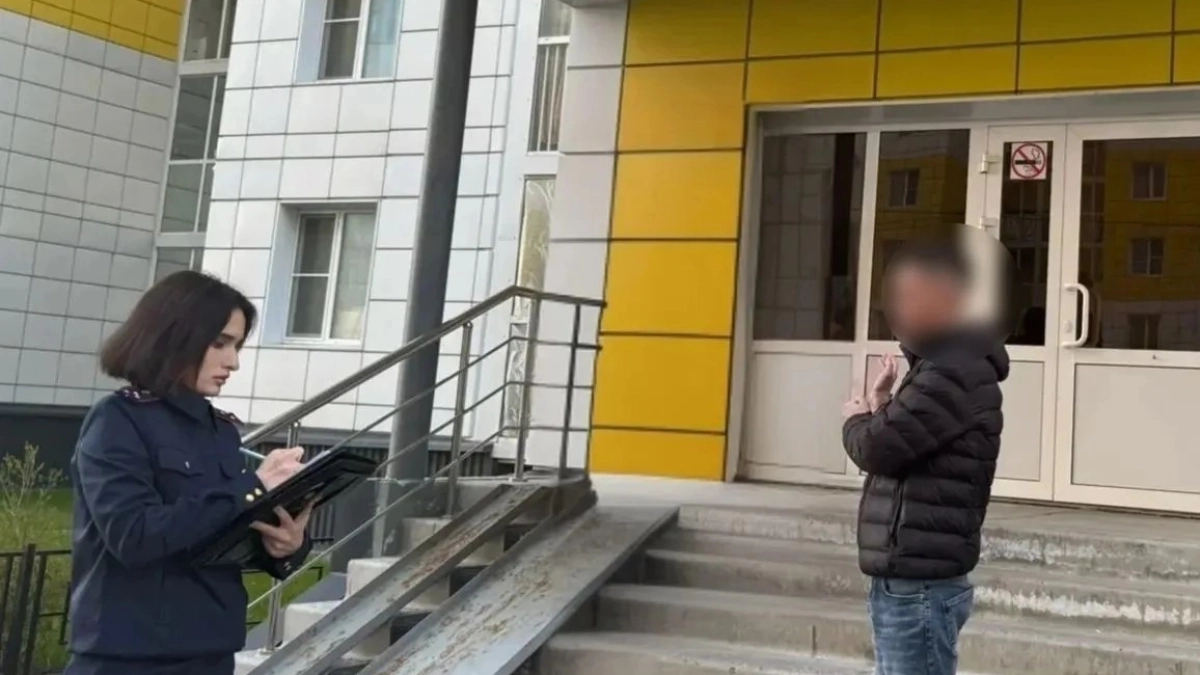 В Воронежской области мужчина подозревается в систематическом истязании девятилетней дочери сожительницы