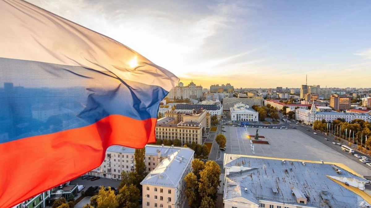 Воронежский подрядчик изготовит свыше полутора тысяч флагов ко Дню Победы за 850 тысяч рублей