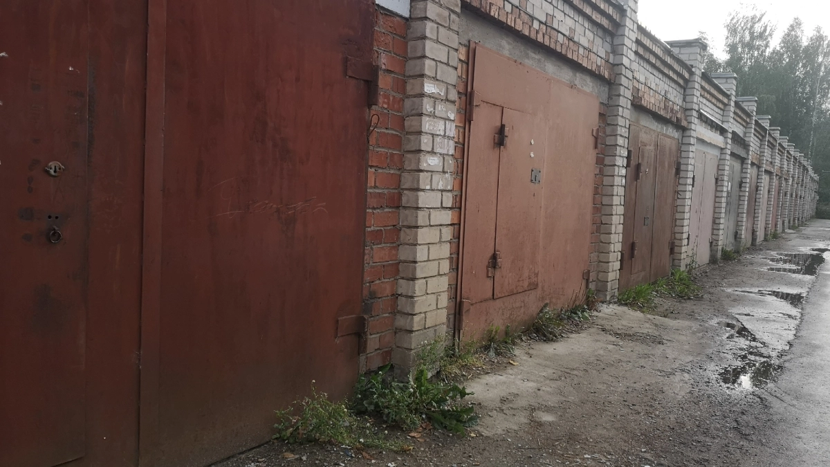 В Воронежской области продлили "гаражную амнистию" до 2031 года, жители уже узаконили более полутора тысяч построек