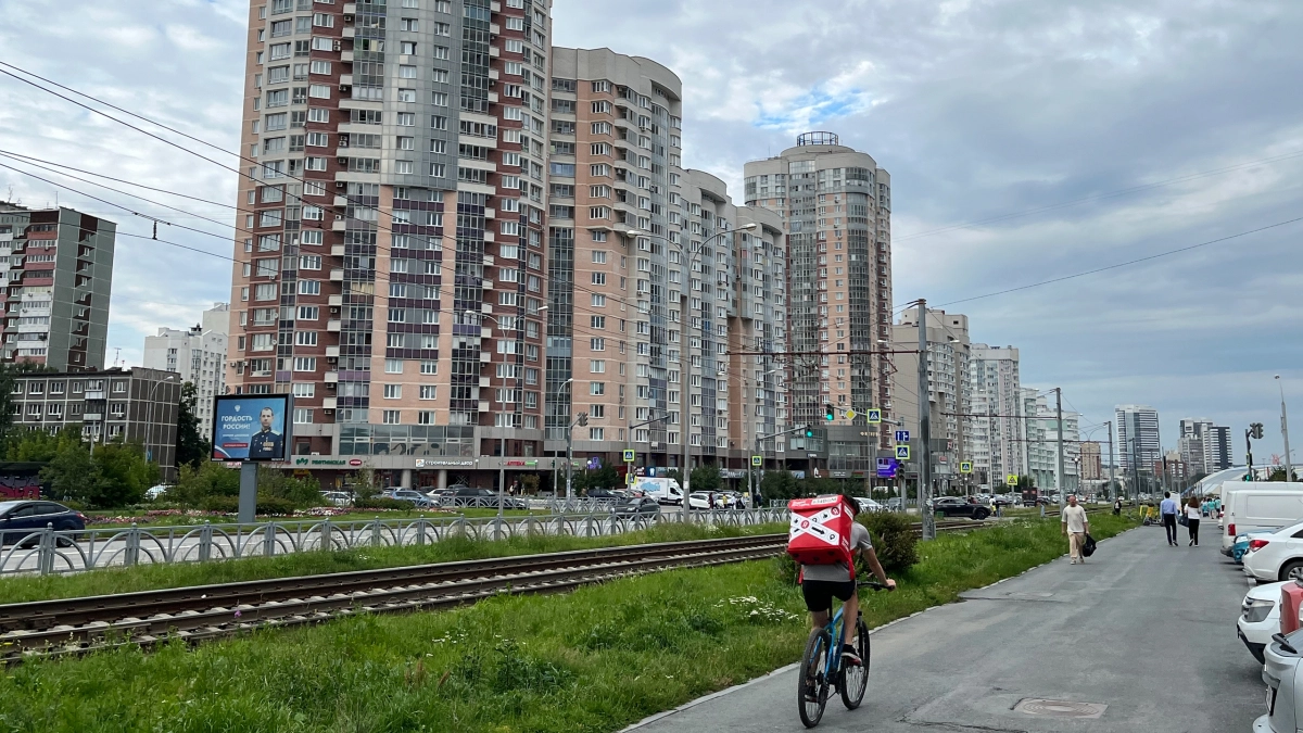 Спрос на курьеров в Воронежской области взлетел втрое этим летом, а средний возраст доставщика достиг 27 лет