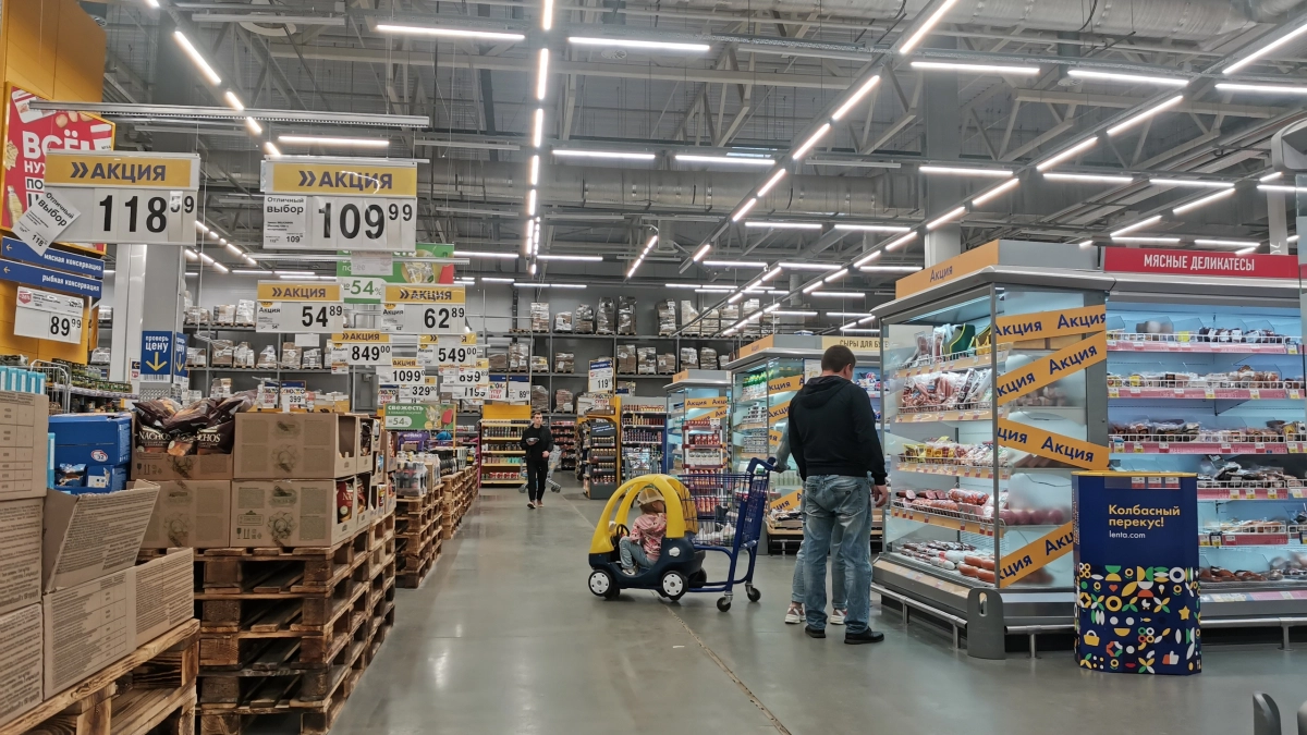 В Воронежской области огурцы рухнули в цене почти на 10% за неделю, помидоры подешевели на 7%