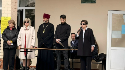 Школа №12 Лискинского района отпраздновала 65-летний юбилей торжественной линейкой и концертом